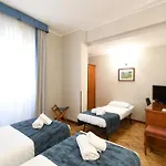 Hotell Cavour 3*