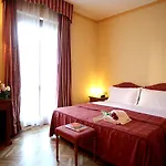 Hotell Cavour 3*
