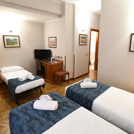 Hotell Cavour 3*