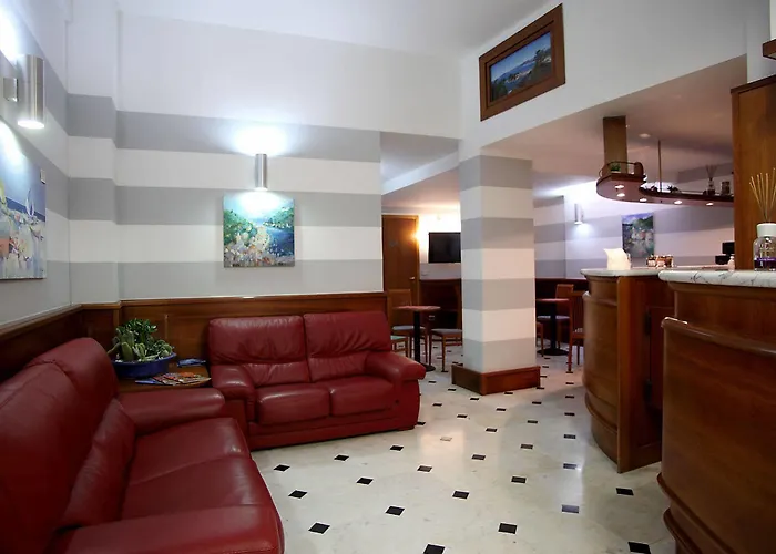 Cavour فندق راباللو